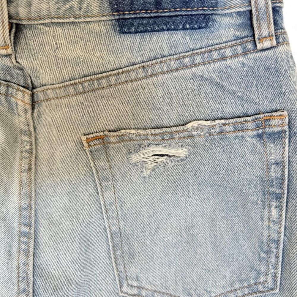 BDG Light Wash Distressed 'Skate Fit' Men's Jeans - Picture 5 of 8